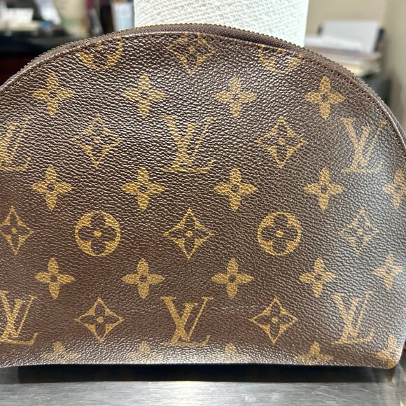 LOUIS VUITTON Monogram Trousse Demi Ronde Cosmetic Pouch M47520 - Picture 2 of 7